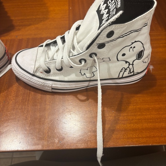 Snoopy Converse - Picture 6 of 7